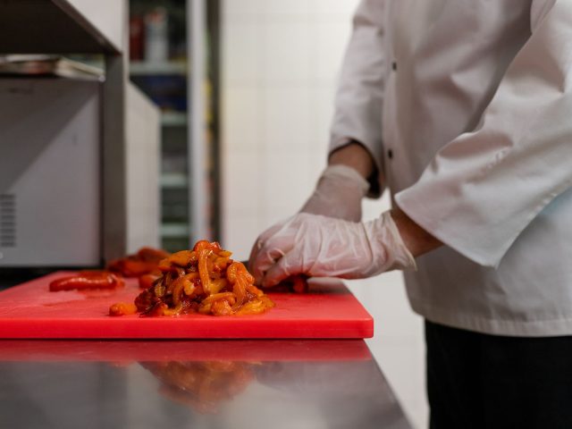 Quelles sont les bonnes pratiques pour éviter les intoxications alimentaires ?